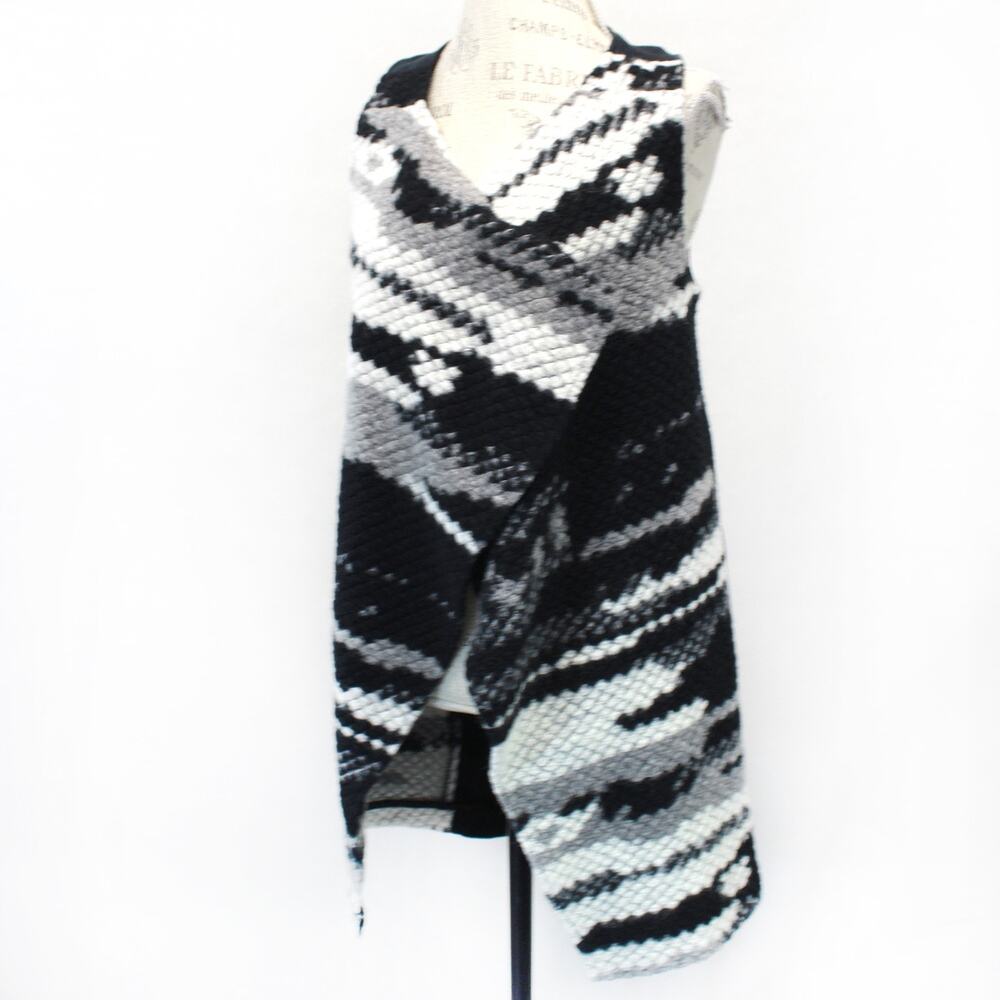 Guest Editor Designed in Los Angeles Wool Blend Vest Wrap Cardigan Geometric S